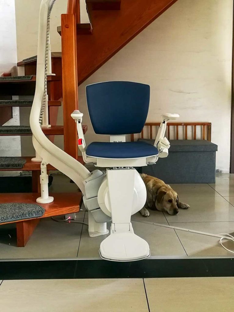 Używane krzesło schodowe dla seniora